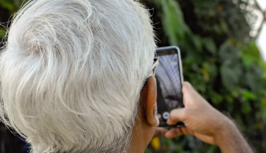 85歳の父、スマホデビューへの道